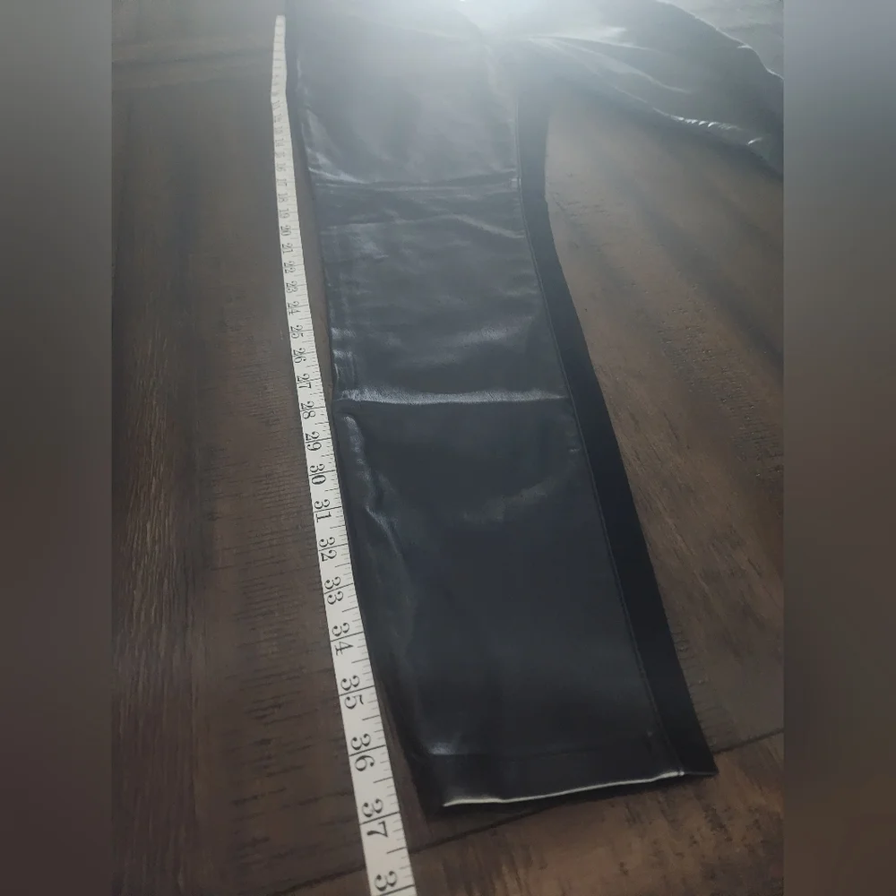Banana Republic sleek black